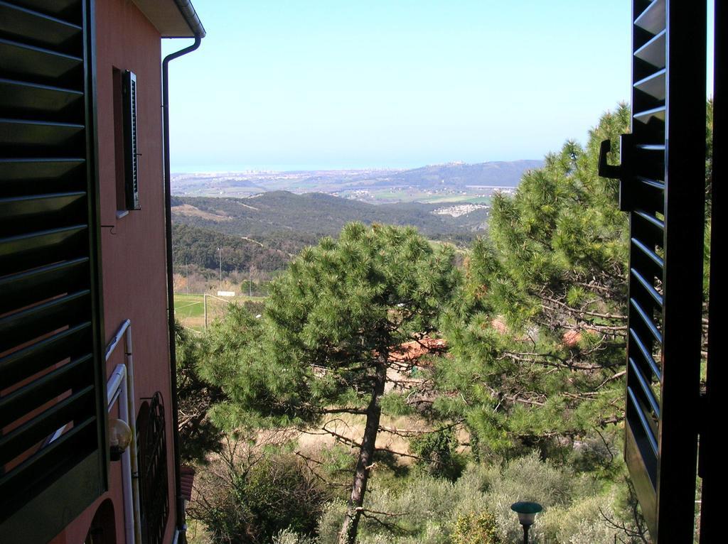 Hotel Il Poggetto คาสเตลลินา มาริตติมา ภายนอก รูปภาพ
