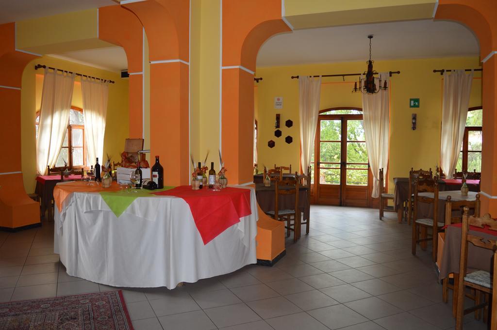 Hotel Il Poggetto คาสเตลลินา มาริตติมา ภายนอก รูปภาพ
