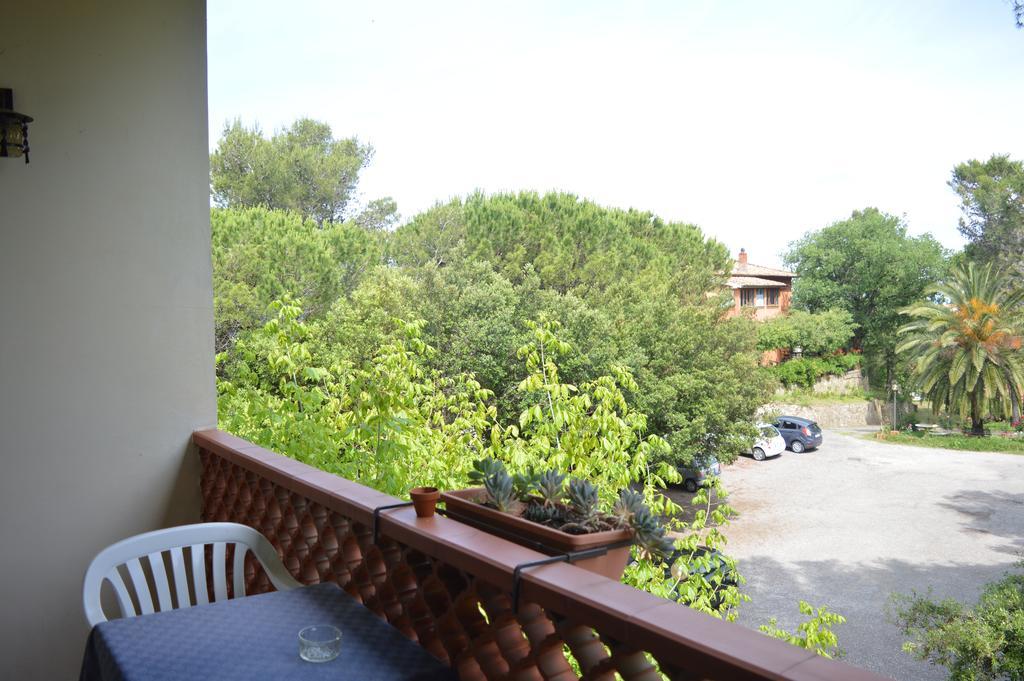 Hotel Il Poggetto คาสเตลลินา มาริตติมา ภายนอก รูปภาพ