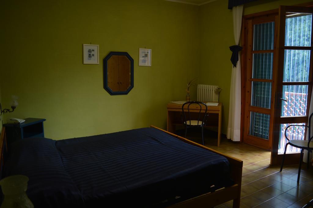 Hotel Il Poggetto คาสเตลลินา มาริตติมา ภายนอก รูปภาพ