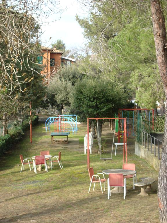 Hotel Il Poggetto คาสเตลลินา มาริตติมา ภายนอก รูปภาพ