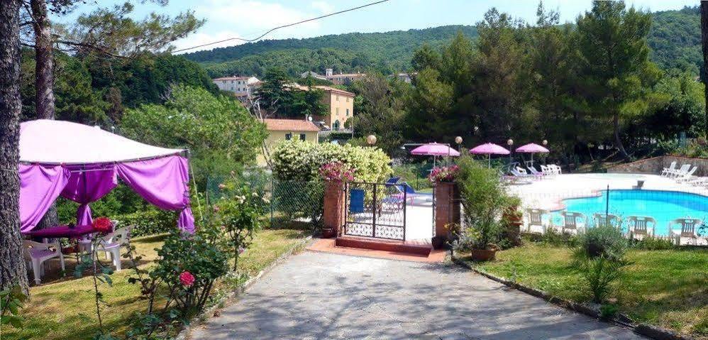 Hotel Il Poggetto คาสเตลลินา มาริตติมา ภายนอก รูปภาพ